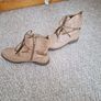 Heavenly Feet Tan Ankle Boots - Size 5 Image 4