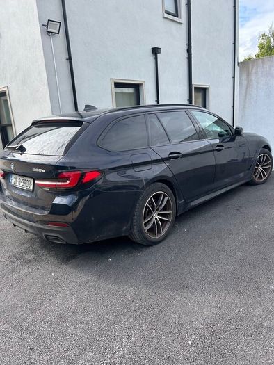 BMW 5-Series 2021