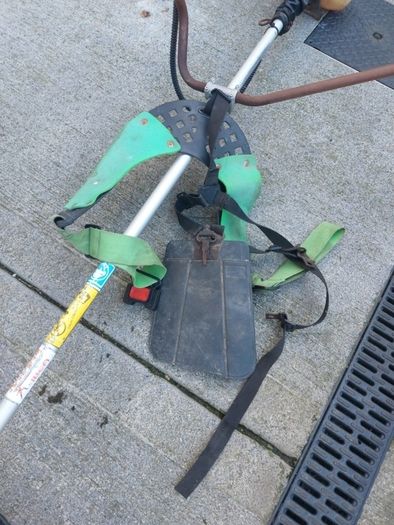 petrol strimmer