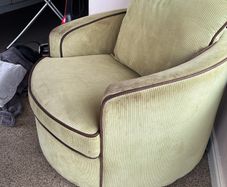 Swivel chair