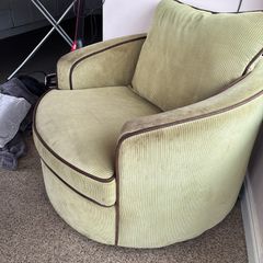 Swivel chair