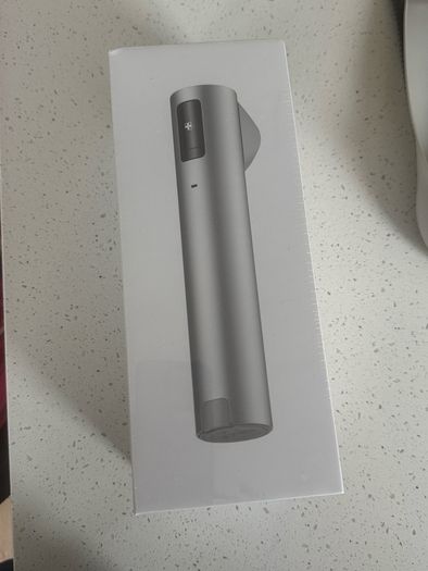 Medicube Age-R High Focus Shot wrinkle smoothing and reducing device ( same as HIFU treatment)