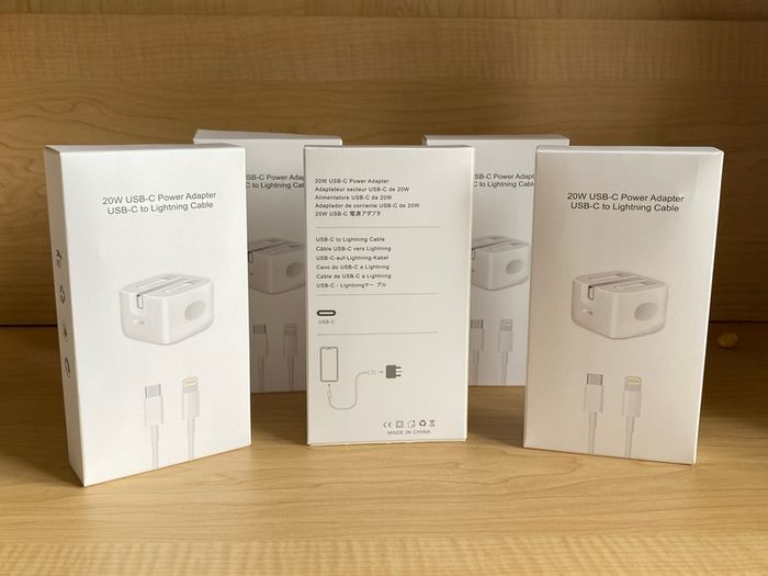 20W USB-C iPhone Power Adapter & USB-C Lightning Cable