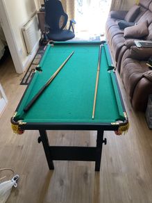 Pool table