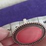 Vintage ring with mother-of-pearl coral cabochon. Image 2