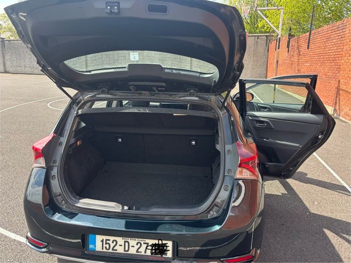 2015 Toyota Auris