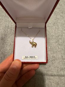 9ct gold elephant pendant and chain necklace