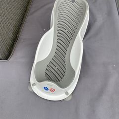Baby bath insert