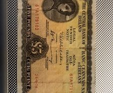 Coins and notes bundle (SELLING AS LOT)