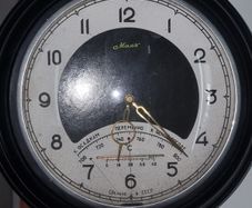 Soviet wall clock by Majak from the 1960s or 1970s