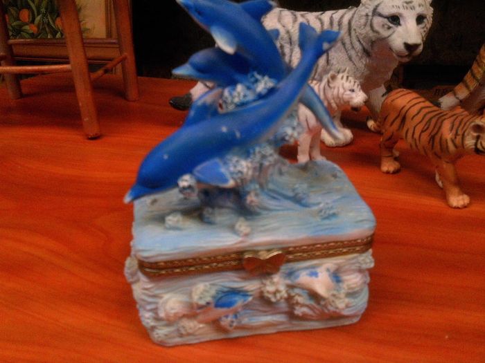 Trinket box