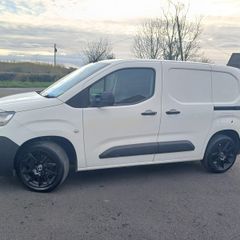 Excellent condition 2019 Citroen Berlingo