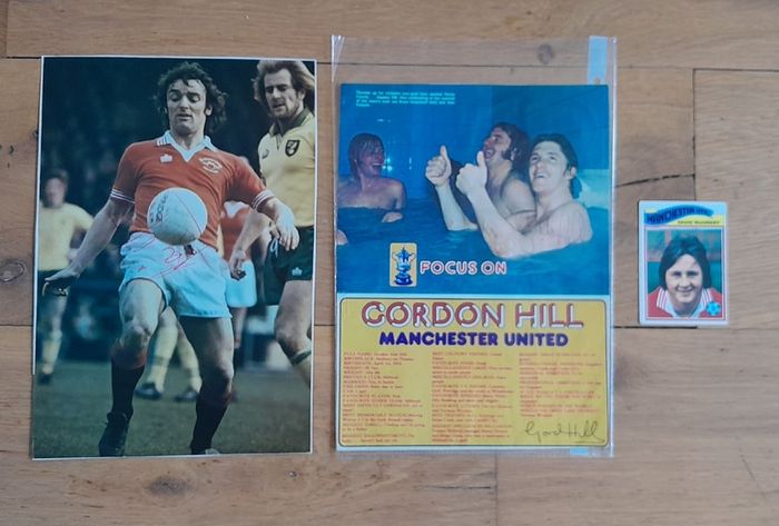 Manchester United Autographs - 1977 FA Cup Winners