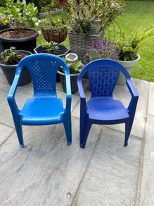kids chairs x 2
