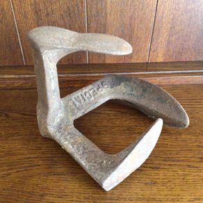 Antique Cast Iron cobblers Shoe Last great door stop