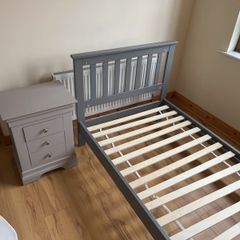 Single bed frame