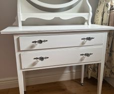 dressing table