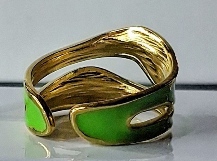 Double Layer Geometric Lime Green & Gold Open Ring