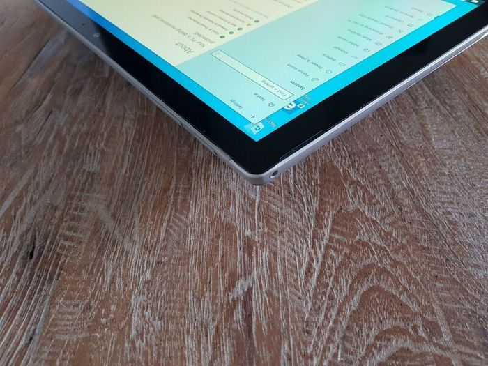 Microsoft Surface Pro 6 Intel i7-8650U 16GB RAM 1TB SSD Win 11 Pro Tablet
