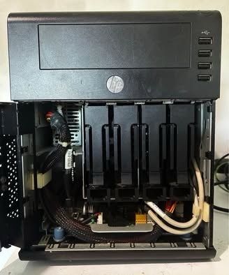 HP ProLiant MicroServer Gen7 | 4-Bay