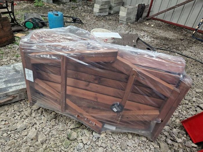 Garden seat