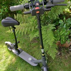 Mi Xiaomi Electric Scooter Pro with removal seat