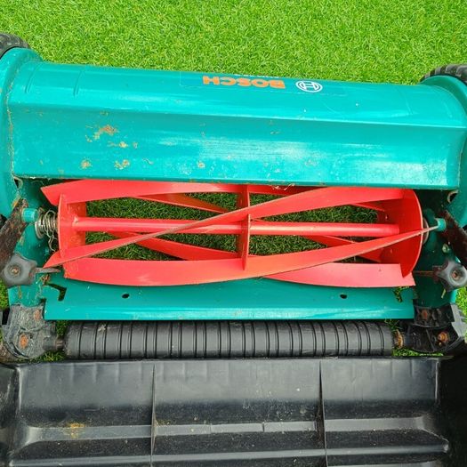Push lawnmower Bosch