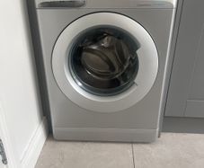 9Kg indesit Washing machine