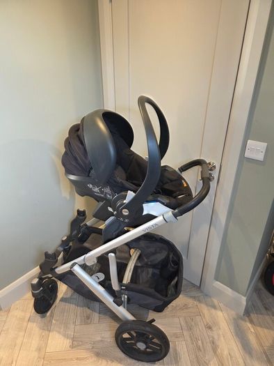 UPPAbaby VISTA V2 Complete Travel System
