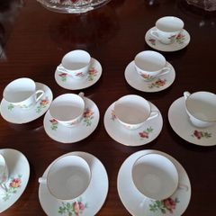 Vintage Bavarian Porcelain Tea Cups & Saucers
