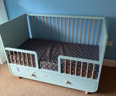 cot / toddler bed
