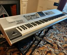 Roland Fantom X8 Digital Piano Synth Keyboard
