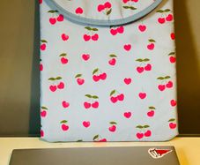 Laptop case cherry