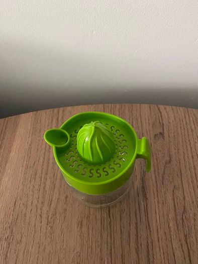 Manual Juicer