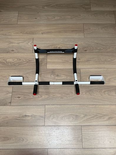 Pull Up Bar