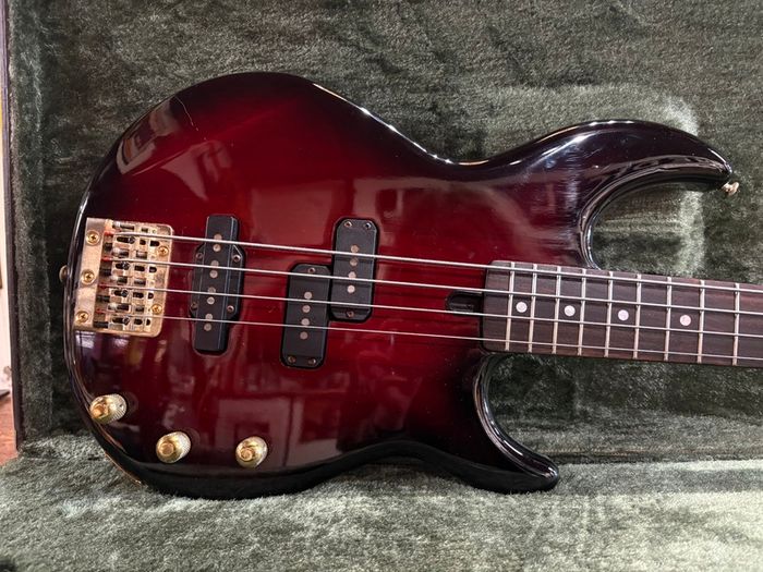 Yamaha Broad Bass BB850 Wine Burst 1980's