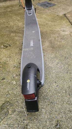 Electric scooter
