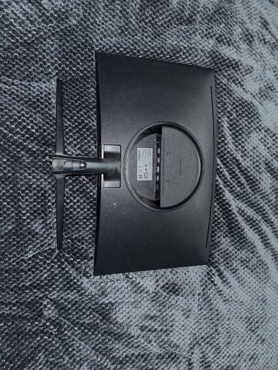 gaming monitor