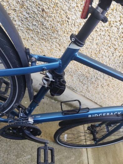 Ridgeback Element Hybrid Bike XL 21 inch Blue  Excellent Condition  and Child Seat and Extras