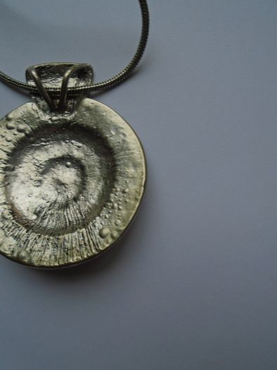 Pendant, Jewellery, Statement pendant. Chain, Necklace.