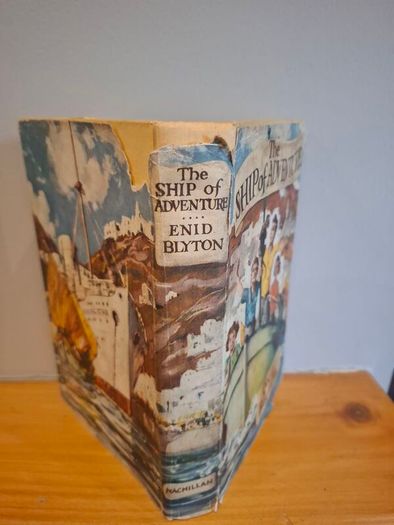 Enid Blyton Ship of Adventure