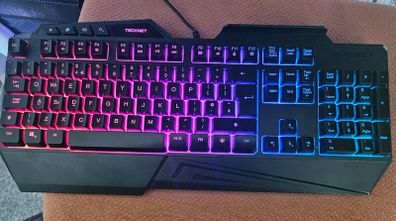 Wired gaming keyboard