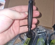 Cabinet door handles