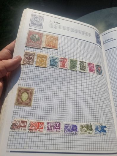 Stanley Gibbons World Collector Stamp Album With Many Stamps Included