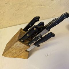 knives
