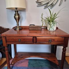 Elegant cherrywood Rosedale by Ducal desk/table with castors.