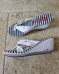Tommy Hilfiger wedge flip flop (size 6.5)