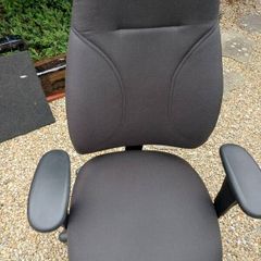 Ergonomic office chair