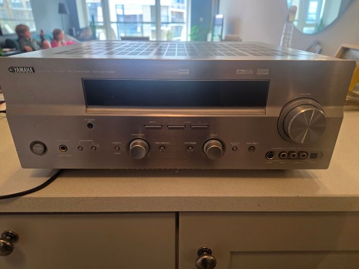Yamaha DSP-AX750SE 7.1 AV Amplifier (Titanium/Silver)