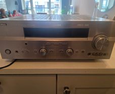 Yamaha DSP-AX750SE 7.1 AV Amplifier (Titanium/Silver)